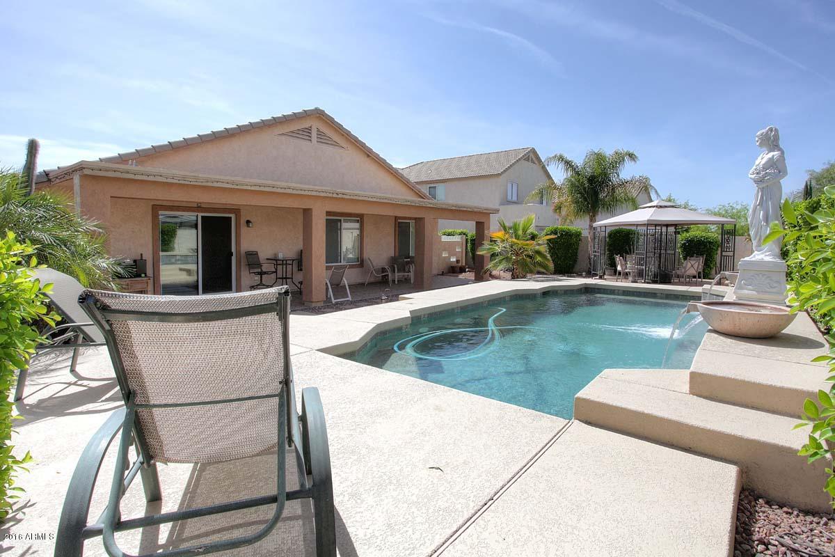 2006 West Carson Road Phoenix, AZ 85041 - Photo 8 of 45 Backyard2