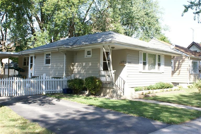 245 South Ridge Street Crown Point, IN 46307 - Photo 2 of 10 768x513