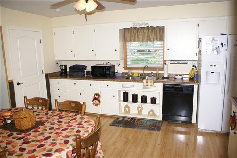 245 South Ridge Street Crown Point, IN 46307 - Photo 9 of 10 768x513