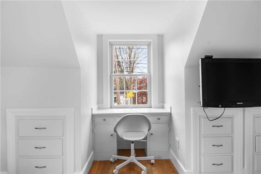 80 Kingswood Road Bristol, RI 02809 - Photo 25 of 35 Gallery Image 25