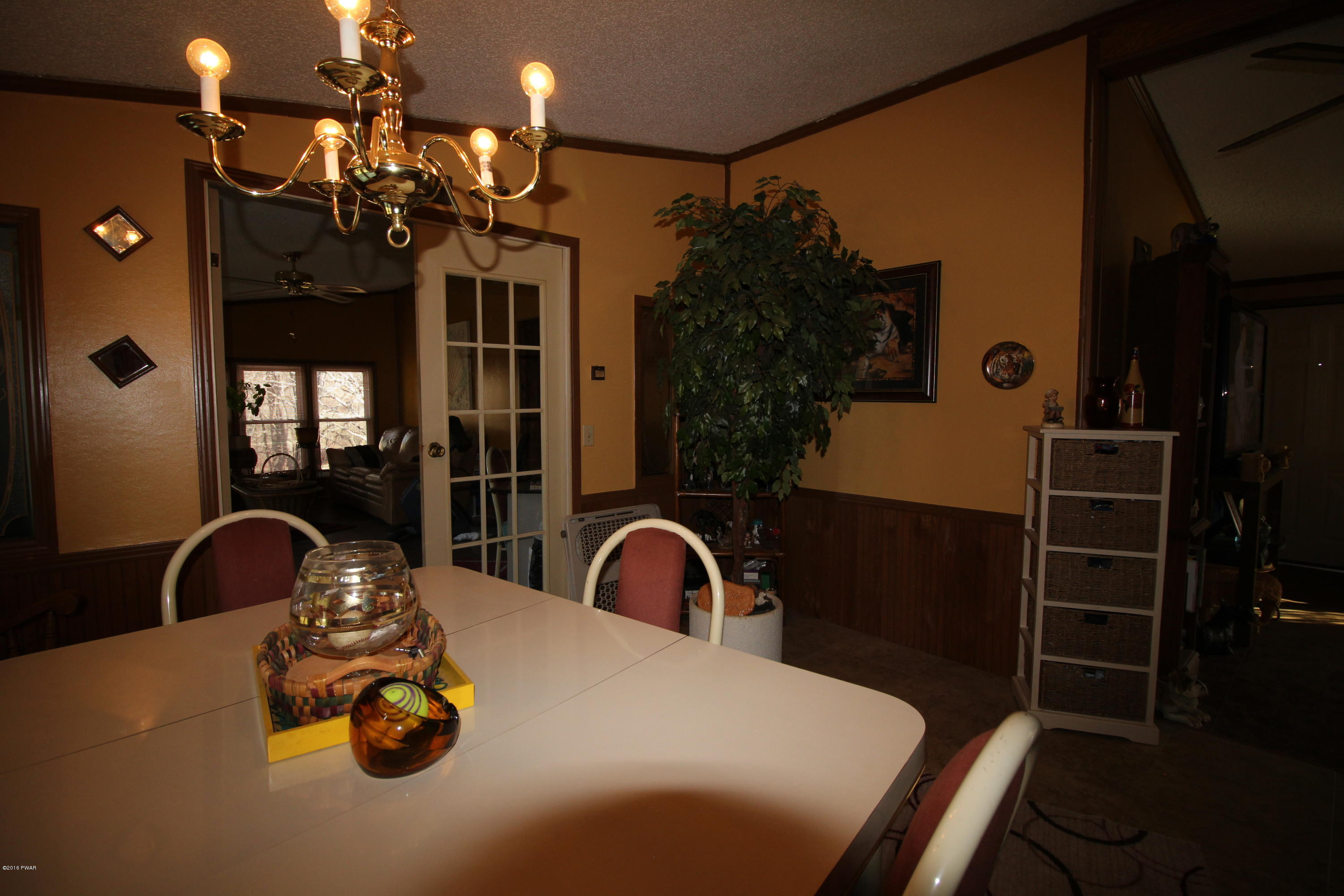 109 Parry Road Moscow, PA 18444 - Photo 16 of 48 DINING ROOM