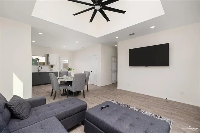 $1,250 | 1605 Karen Drive, Unit A1, Mission, TX 78574