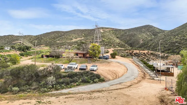 $1,299,999 | 11426 Sierra Highway, Santa Clarita, CA 91390