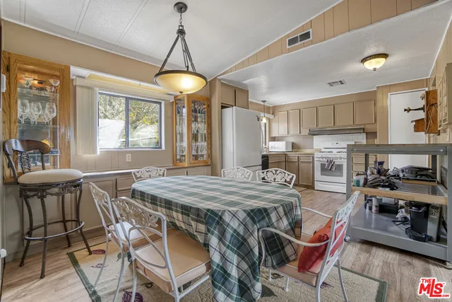 $1,299,999 | 11426 Sierra Highway, Santa Clarita, CA 91390