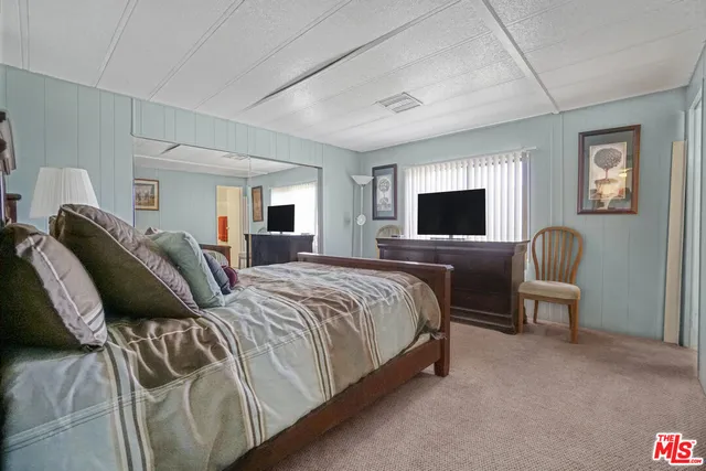 $1,299,999 | 11426 Sierra Highway, Santa Clarita, CA 91390