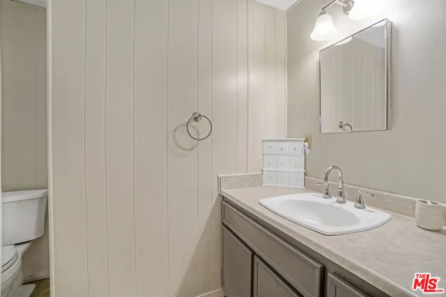 $1,299,999 | 11426 Sierra Highway, Santa Clarita, CA 91390