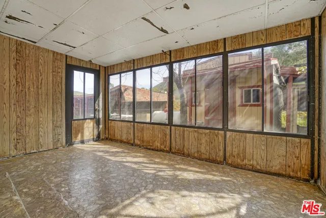 $1,299,999 | 11426 Sierra Highway, Santa Clarita, CA 91390