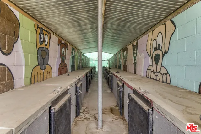 $1,299,999 | 11426 Sierra Highway, Santa Clarita, CA 91390