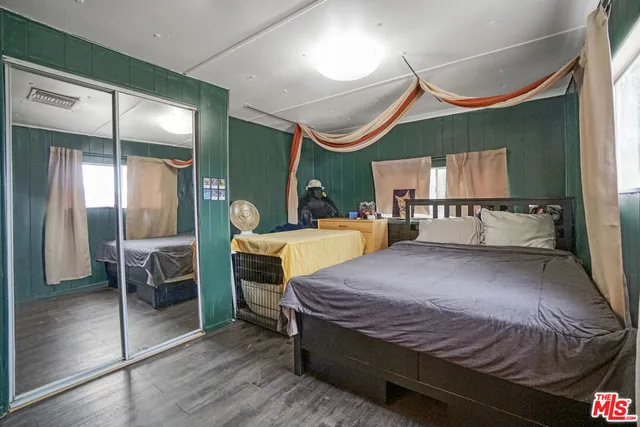 $1,299,999 | 11426 Sierra Highway, Santa Clarita, CA 91390