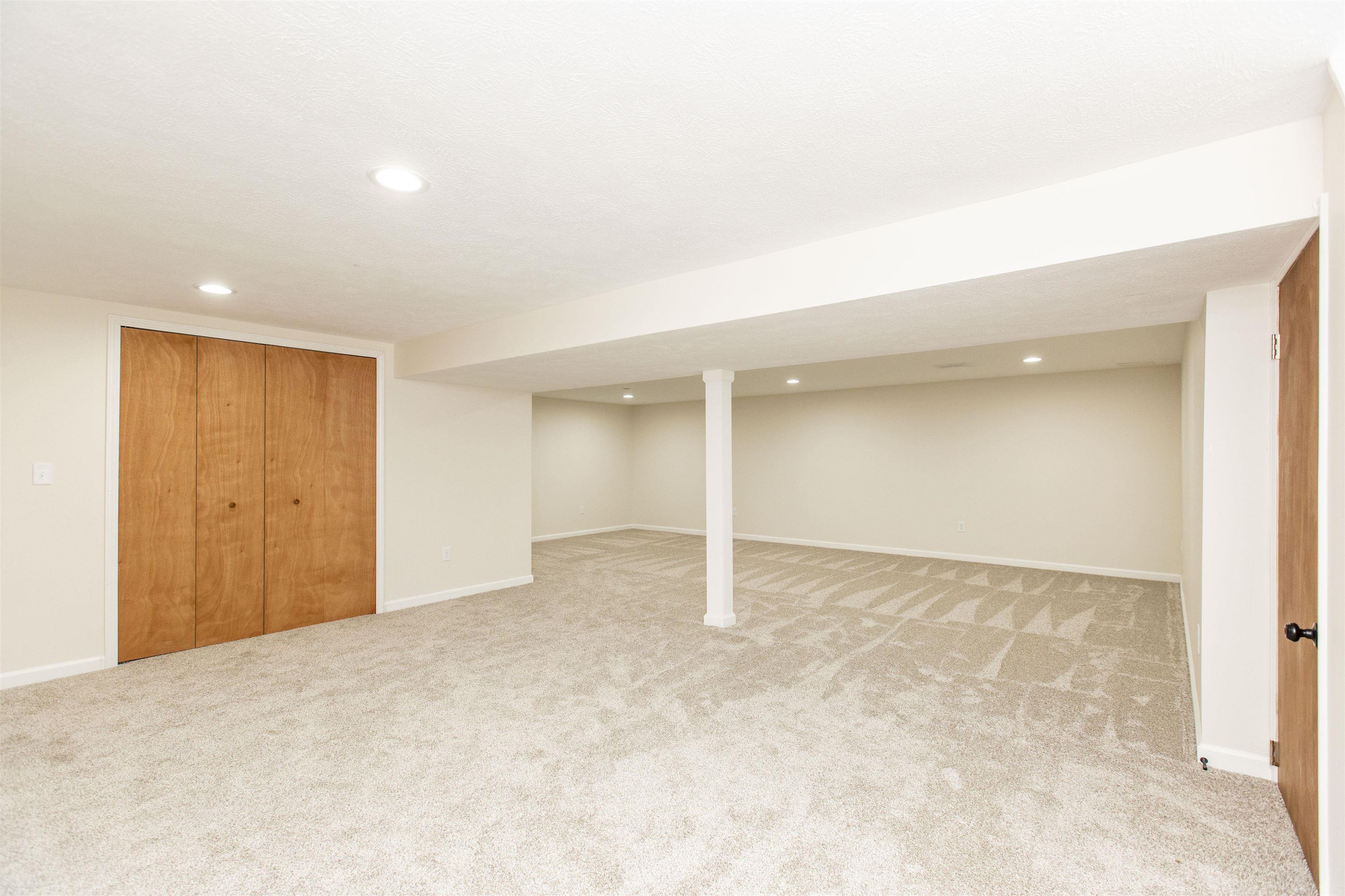52484 Hickory Road Granger, IN 46530 - Photo 29 of 33 Gallery Image 29