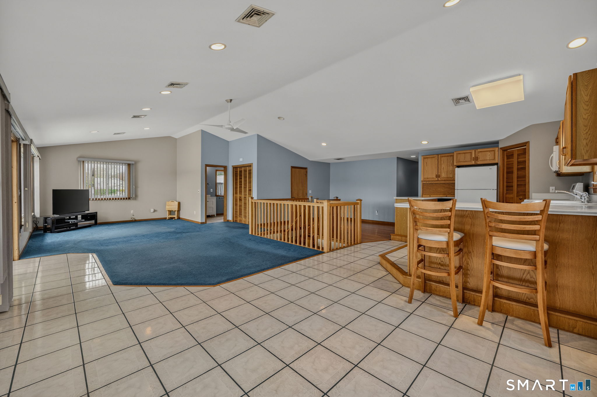224 Shore Road Waterford, CT 06385 - Photo 17 of 40