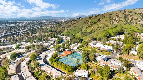 $835,000 | 7764 VÃa Capri, Burbank, CA 91504