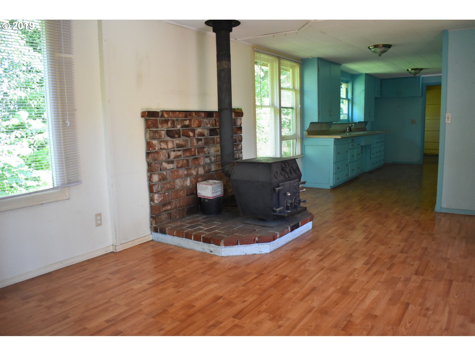 256 Elm Avenue Reedsport, OR 97467 - Photo 4 of 13