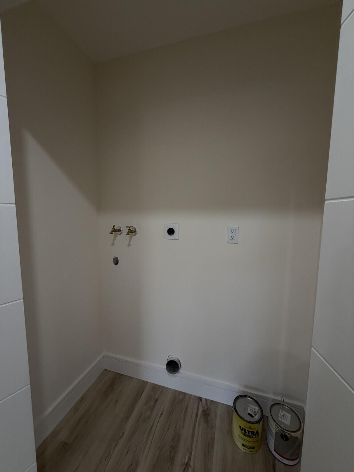 705 Banks Road Margate, FL 33063 - Photo 34 of 44 a view of small space