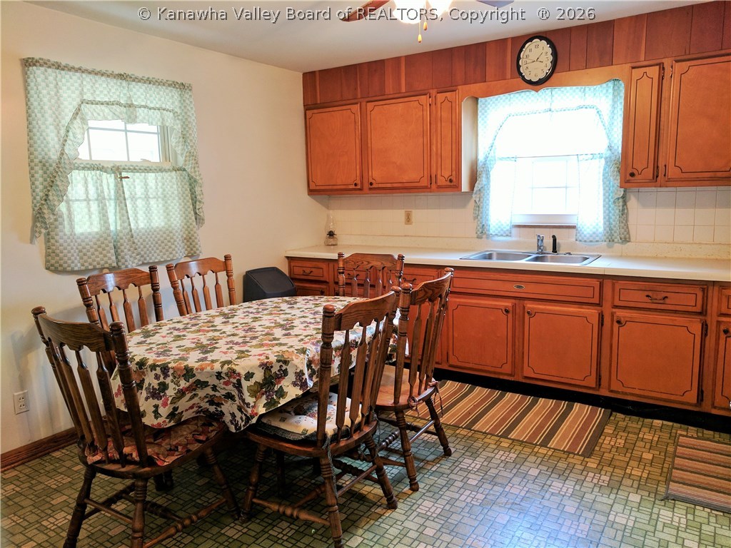252 Pierce Road Point Pleasant, WV 25550 - Photo 6 of 15 Gallery Image 6