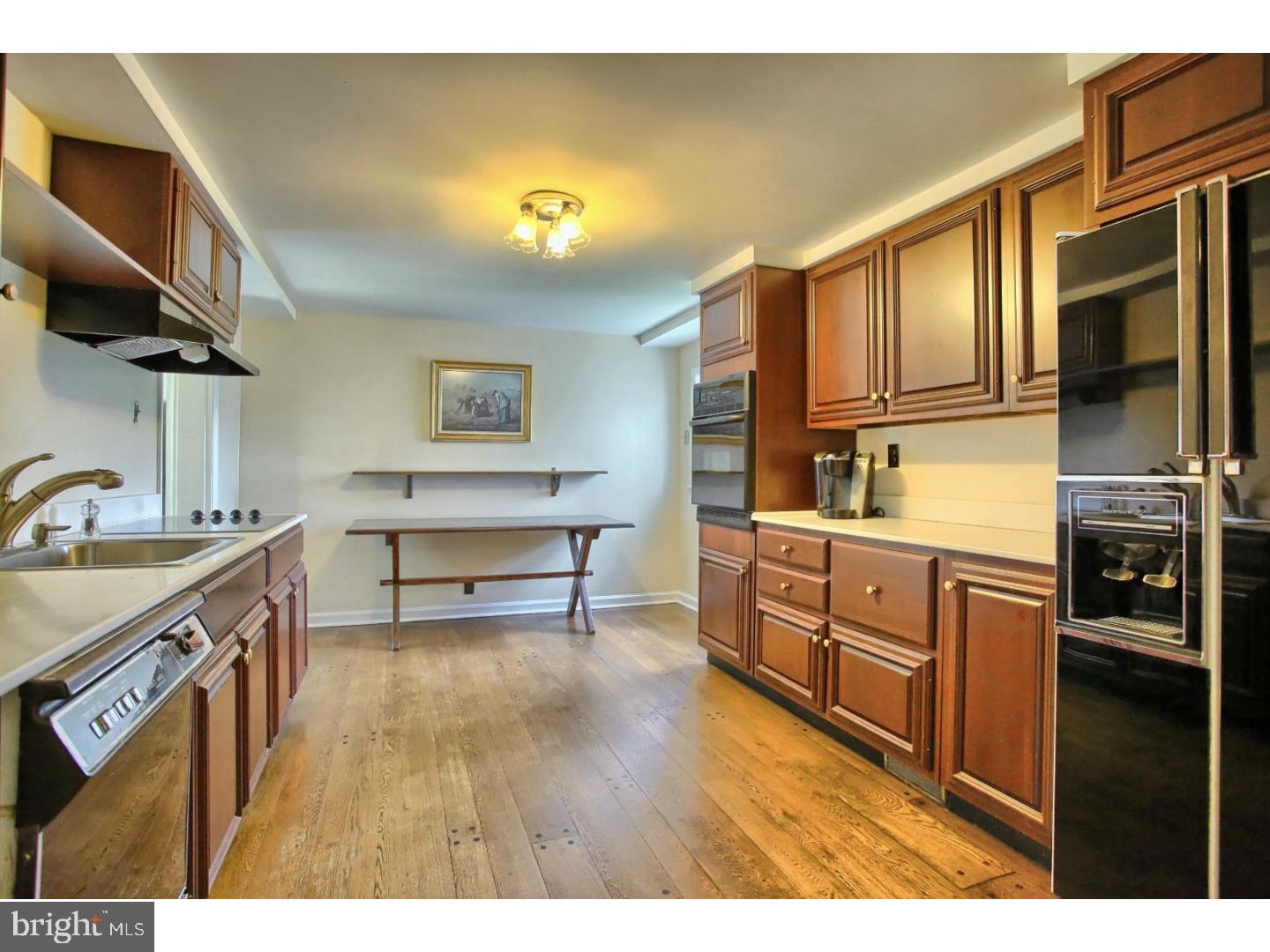 154 Beechwood Road Newtown Square, PA 19073 - Photo 11 of 25 Kitchen
