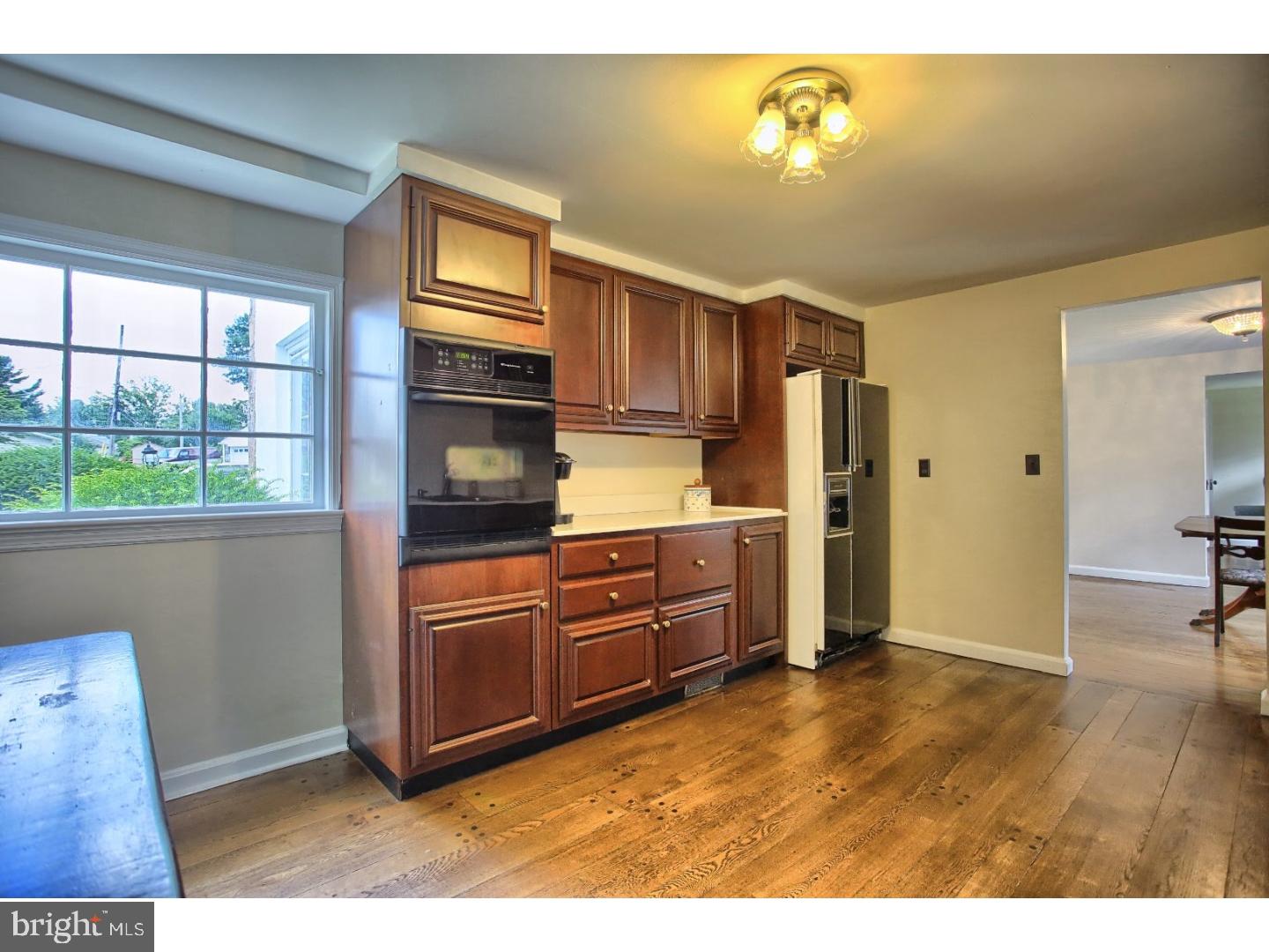 154 Beechwood Road Newtown Square, PA 19073 - Photo 13 of 25 Kitchen