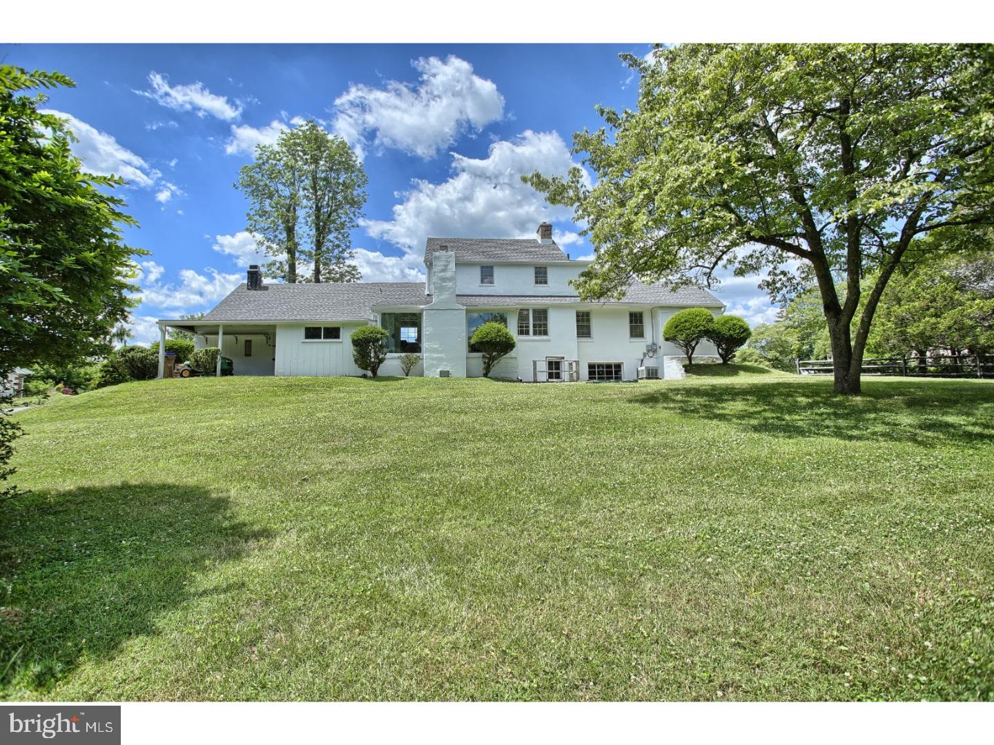 154 Beechwood Road Newtown Square, PA 19073 - Photo 23 of 25 Exterior Back