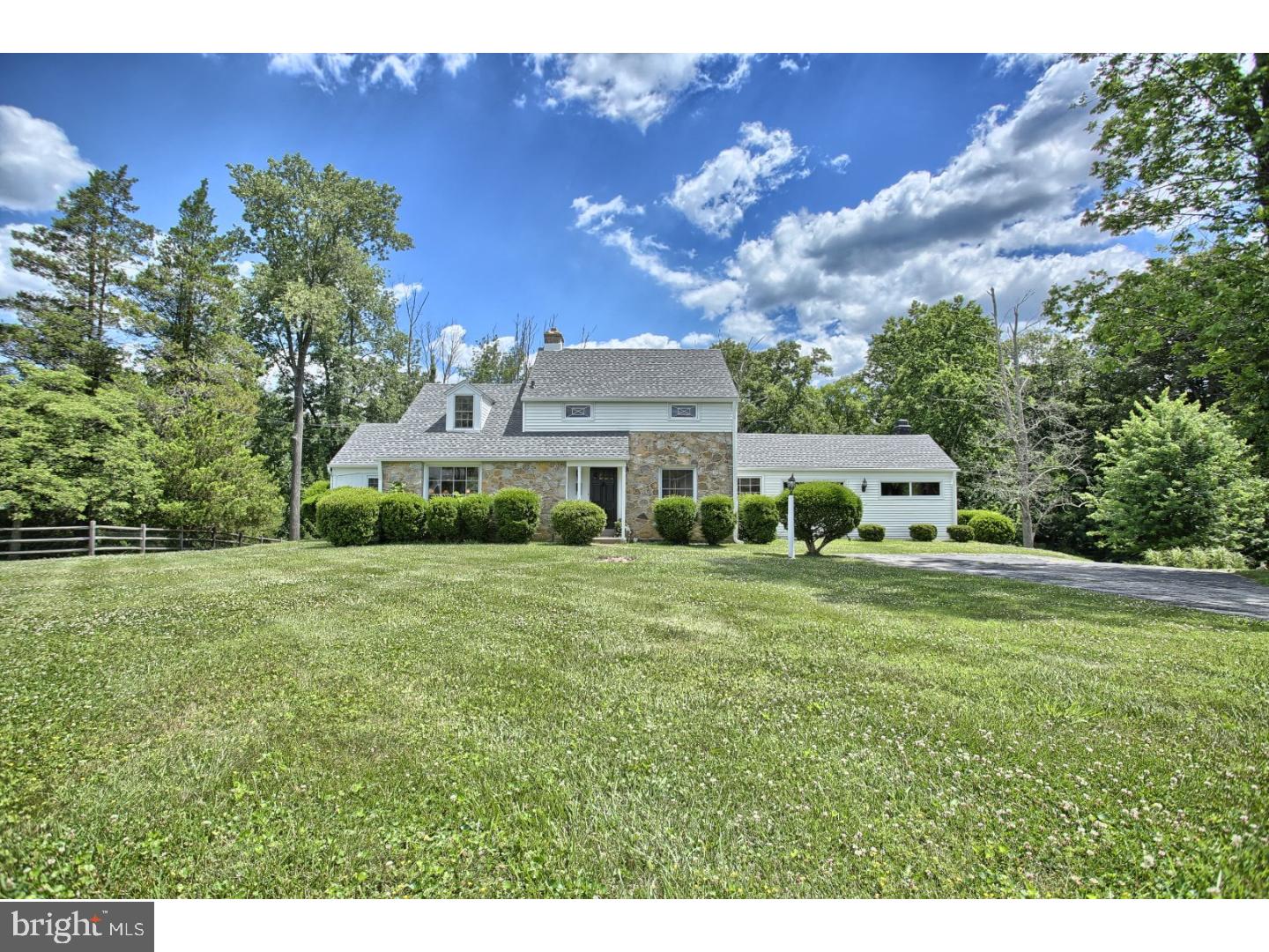 154 Beechwood Road Newtown Square, PA 19073 - Photo 25 of 25 Exterior Front