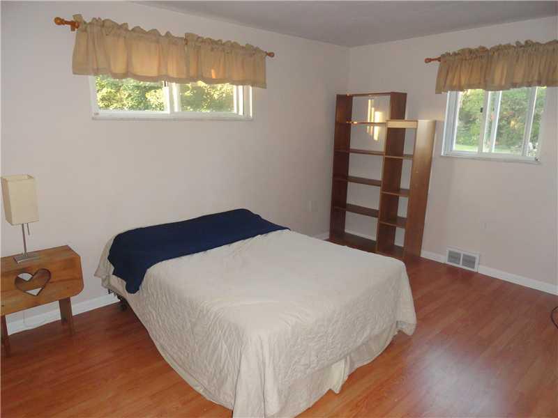 9 Michael Road Cheswick, PA 15024 - Photo 11 of 25 Bedroom.