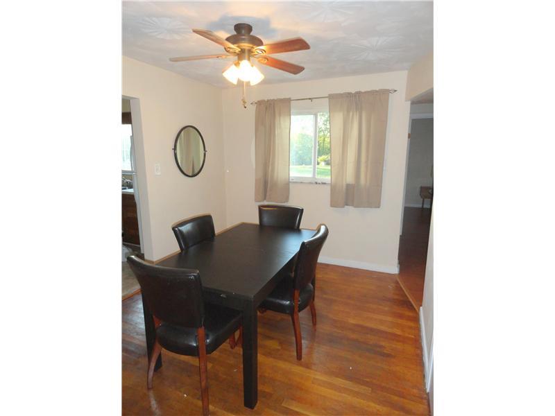 9 Michael Road Cheswick, PA 15024 - Photo 6 of 25 Dining Room.
