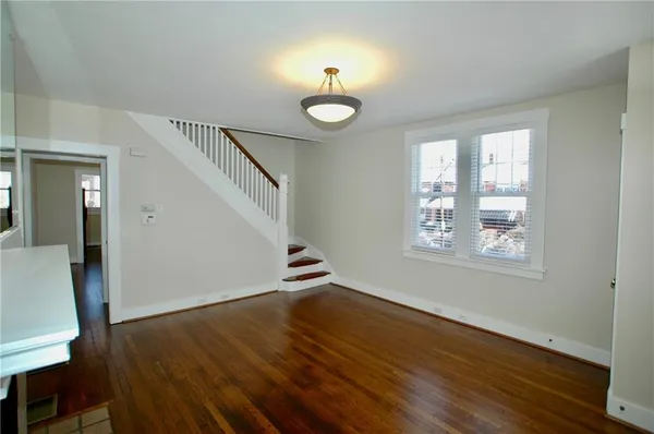 $2,050 | 2 Dawson Court, Pittsburgh, PA 15213