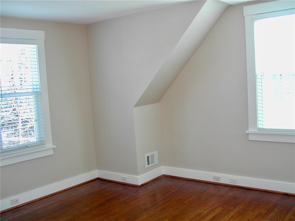 2 Dawson Court Pittsburgh, PA 15213 - Photo 19 of 34 Bedroom 1, south facing with lots of light