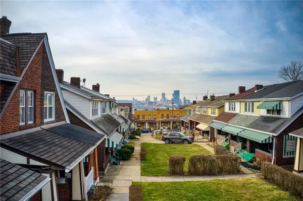 $2,050 | 2 Dawson Court, Pittsburgh, PA 15213