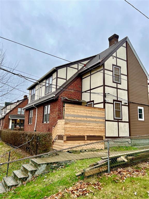 2 Dawson Court Pittsburgh, PA 15213 - Photo 6 of 34 back walkway and private deck
