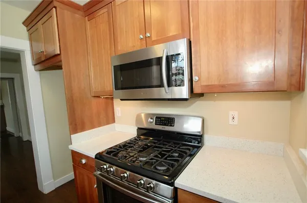$2,050 | 2 Dawson Court, Pittsburgh, PA 15213