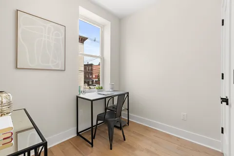 $600,000 | 161 A New York Avenue, Unit B, Jersey City, NJ 07307