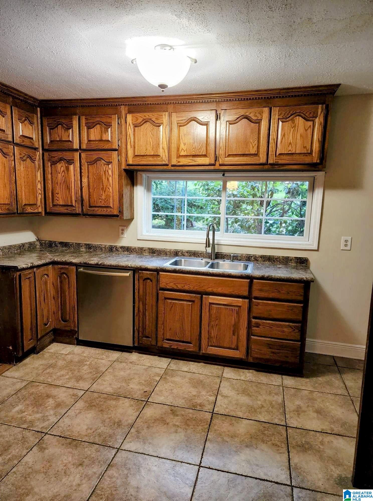8348 Highway 75 Pinson, AL 35126 - Photo 5 of 16