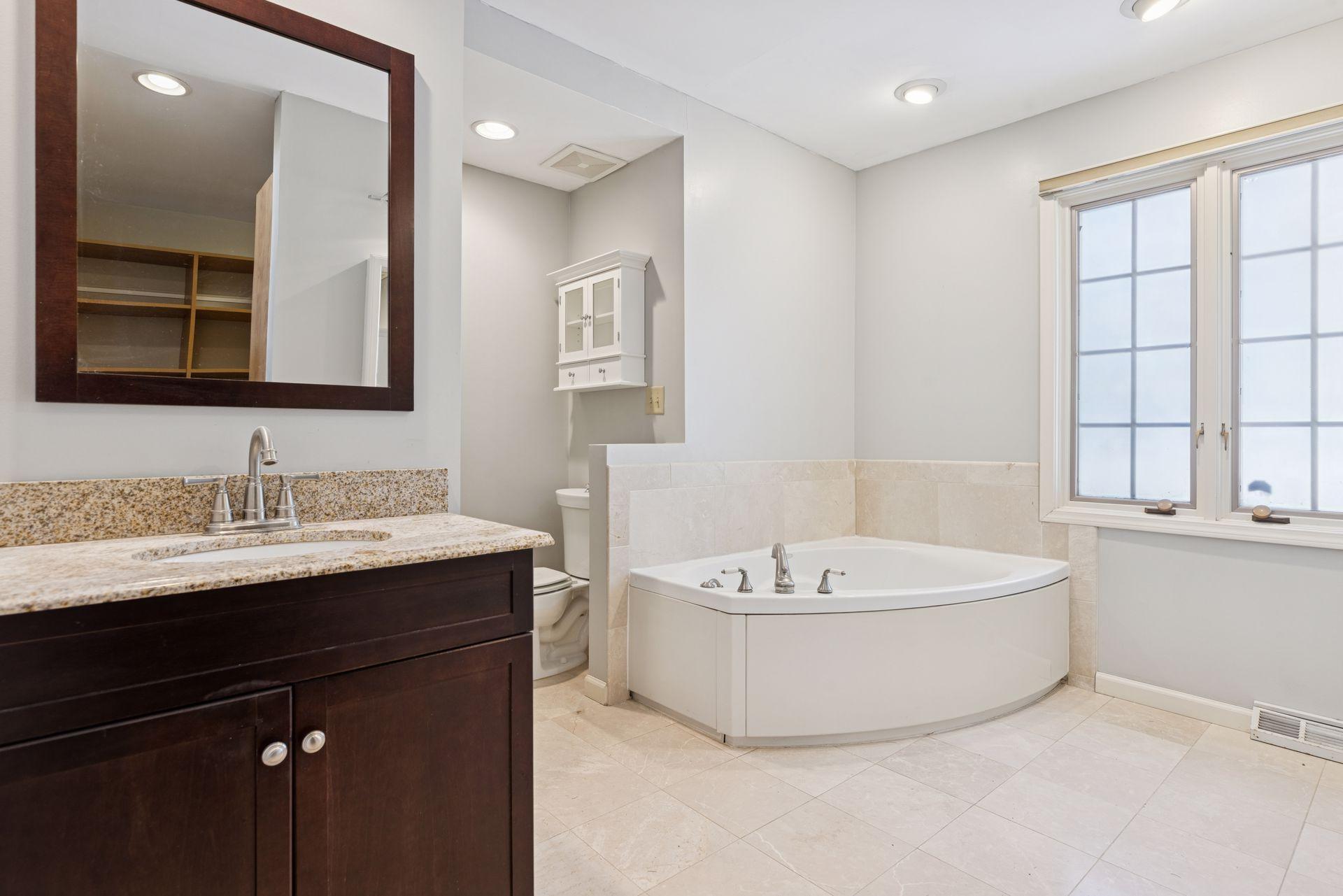 2024 Crosby Road Wayzata, MN 55391 - Photo 11 of 29