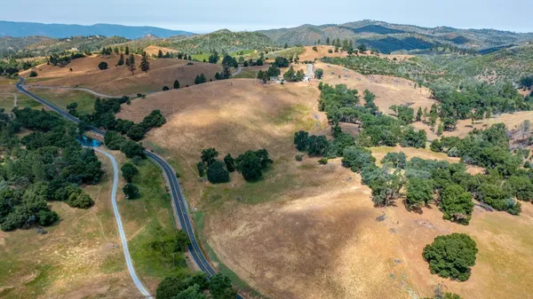 $1,037,000 | 7279 Mountain Ranch Road, Mountain Ranch, CA 95246