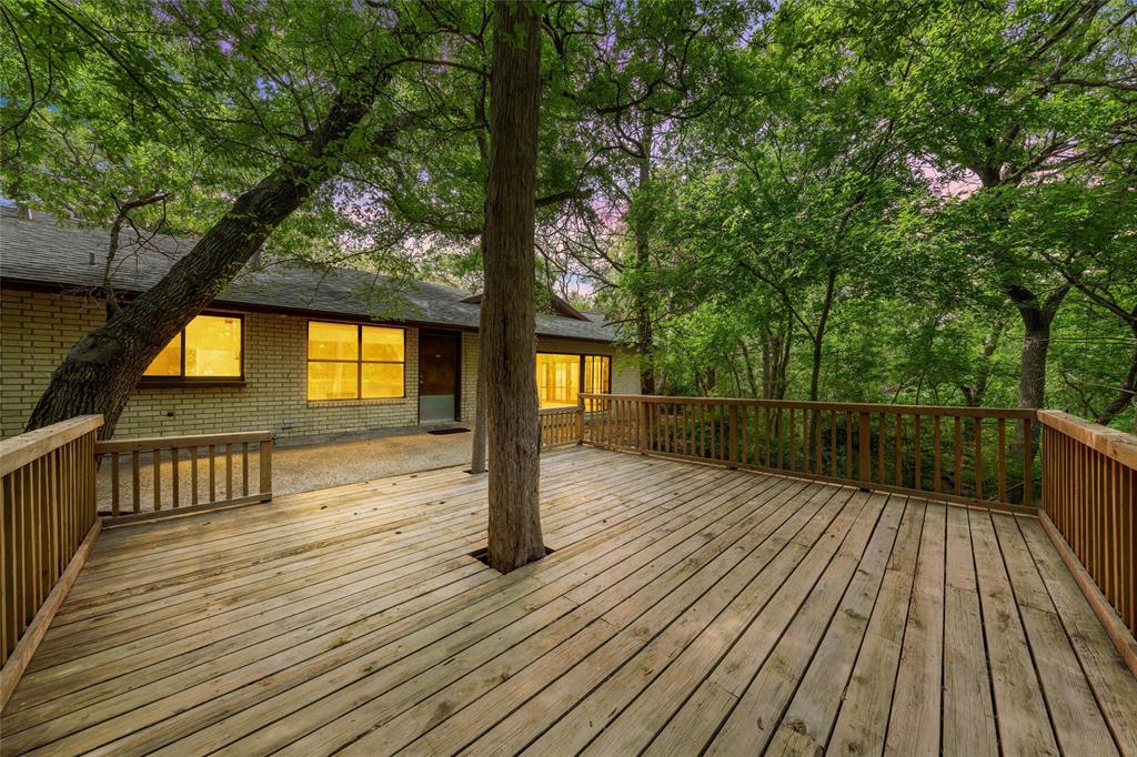 7821 Tallahassee Road Woodway, TX 76712 - Photo 23 of 31 a view of outdoor space with deck