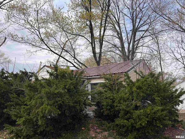 $12,000 | 1621 North Grand Avenue West, Springfield, IL 62702