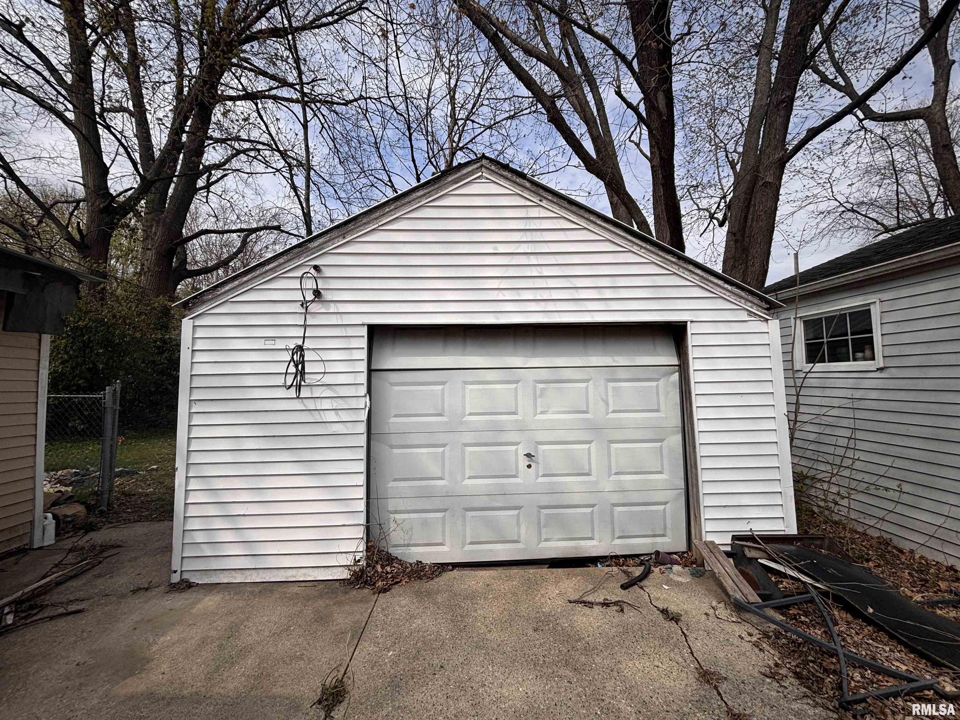 1621 North Grand Avenue West Springfield, IL 62702 - Photo 2 of 2