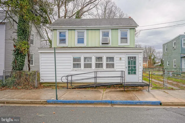 $99,900 | 4 Oak Street, Salem, NJ 08079