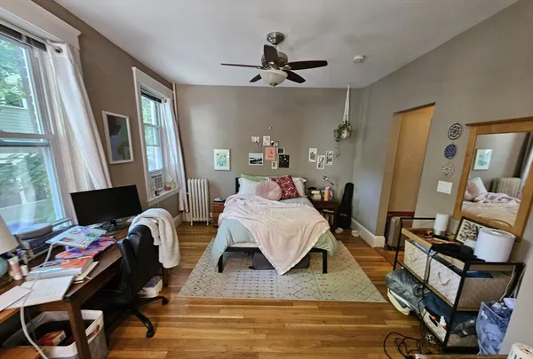 $4,600 | 229 Freeman Street, Unit 3, Brookline, MA 02446