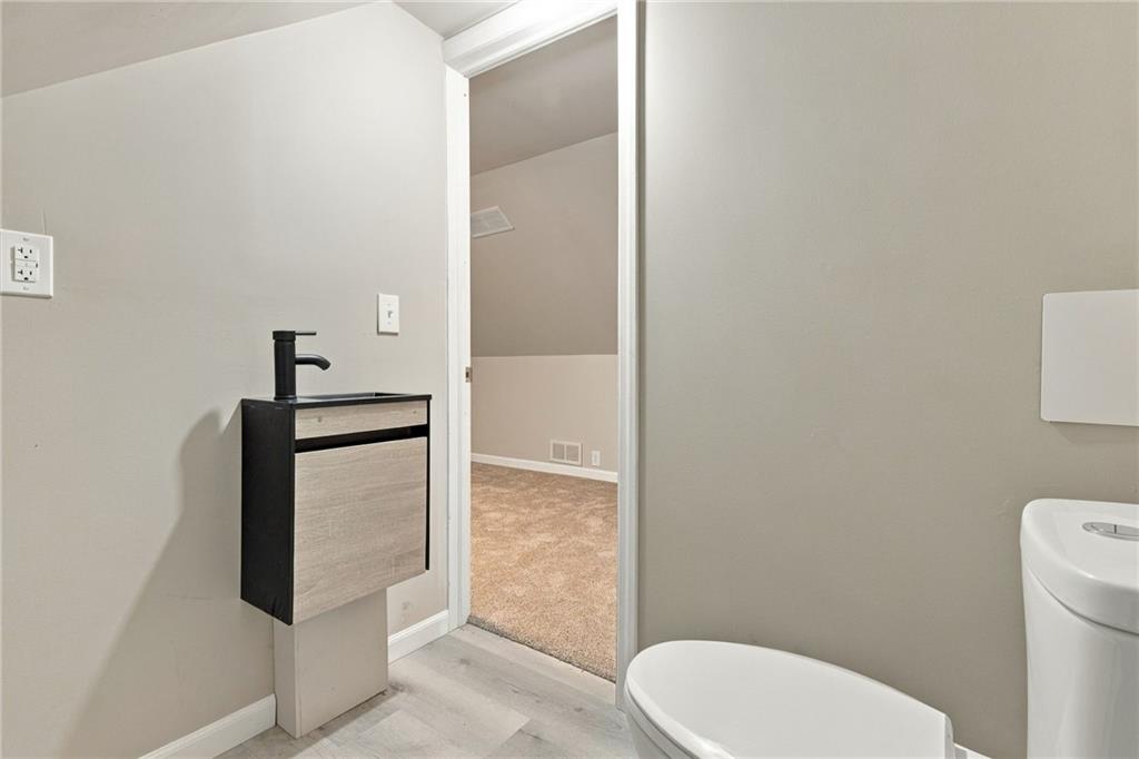 1521 Prospect Road Pittsburgh, PA 15227 - Photo 20 of 41 Gallery Image 20