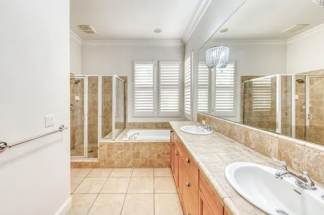 $550,000 | 1646 Hughes Avenue, Clovis, CA 93619