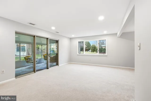 $249,000 | 3436 Chiswick Court, Unit 45H, Silver Spring, MD 20906