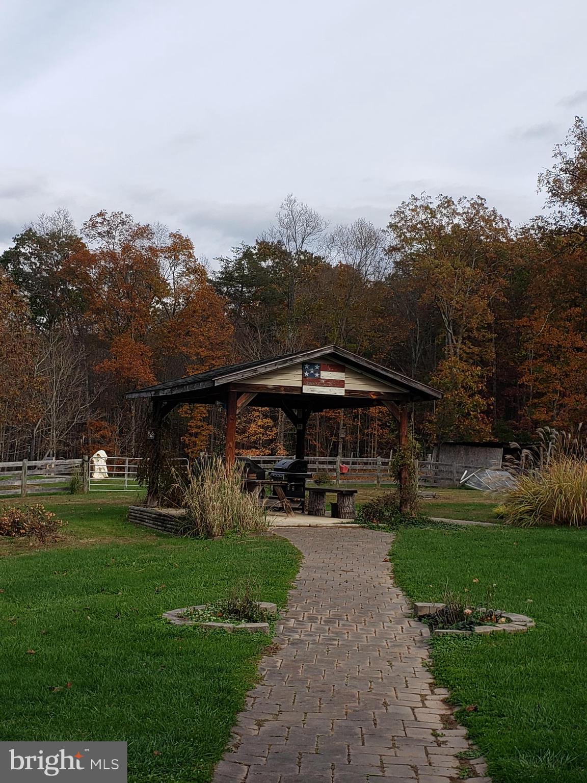 820 Packing House Road Berkeley Springs, WV 25411 - Photo 12 of 34 pergola