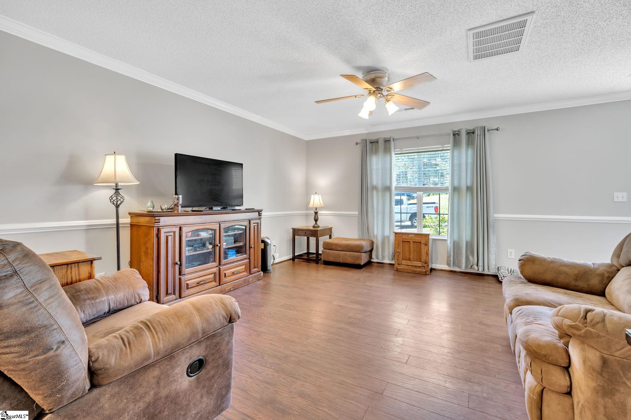 405 Kingsman Lane Easley, SC 29642 - Photo 4 of 29