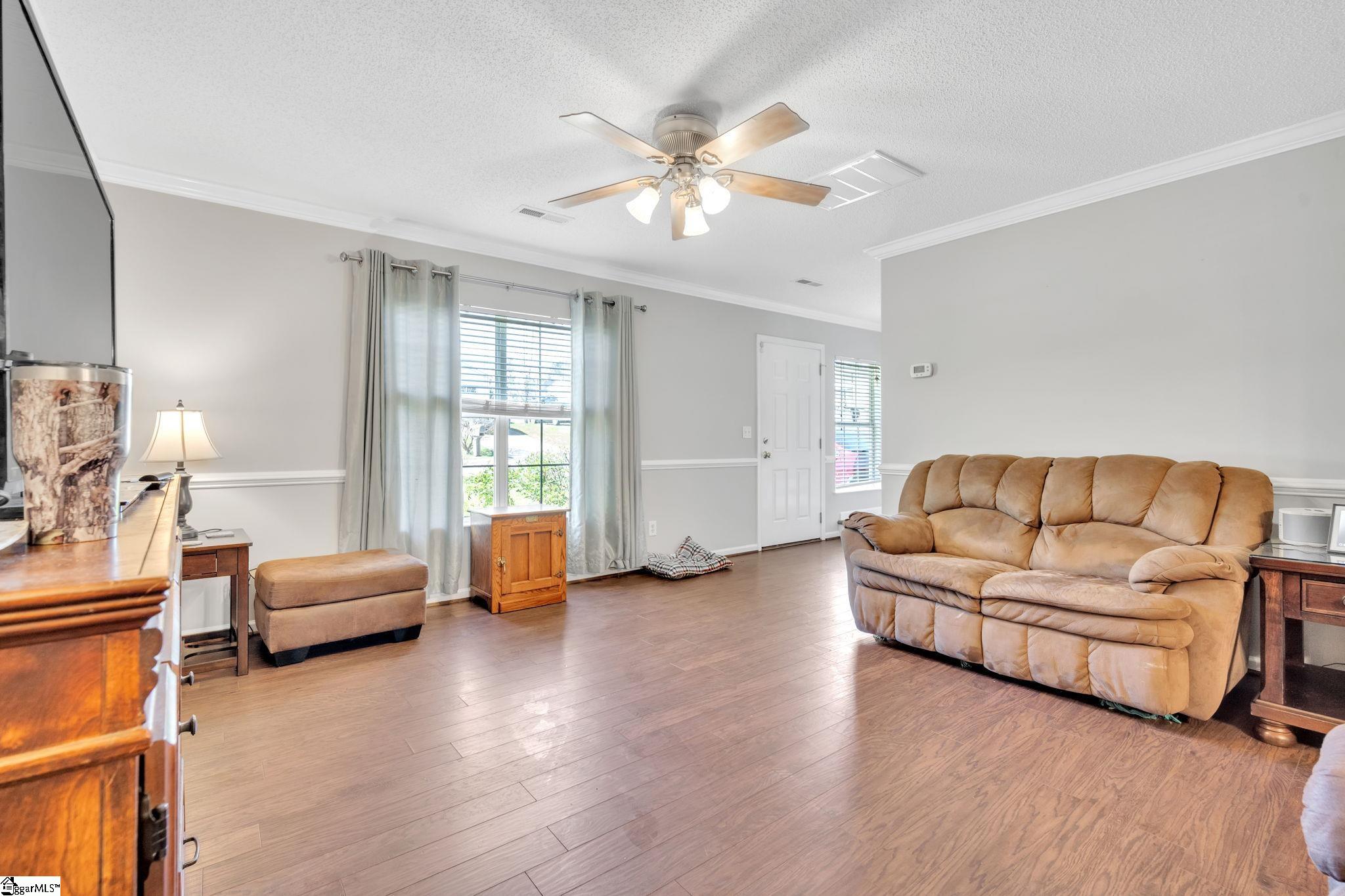 405 Kingsman Lane Easley, SC 29642 - Photo 5 of 29