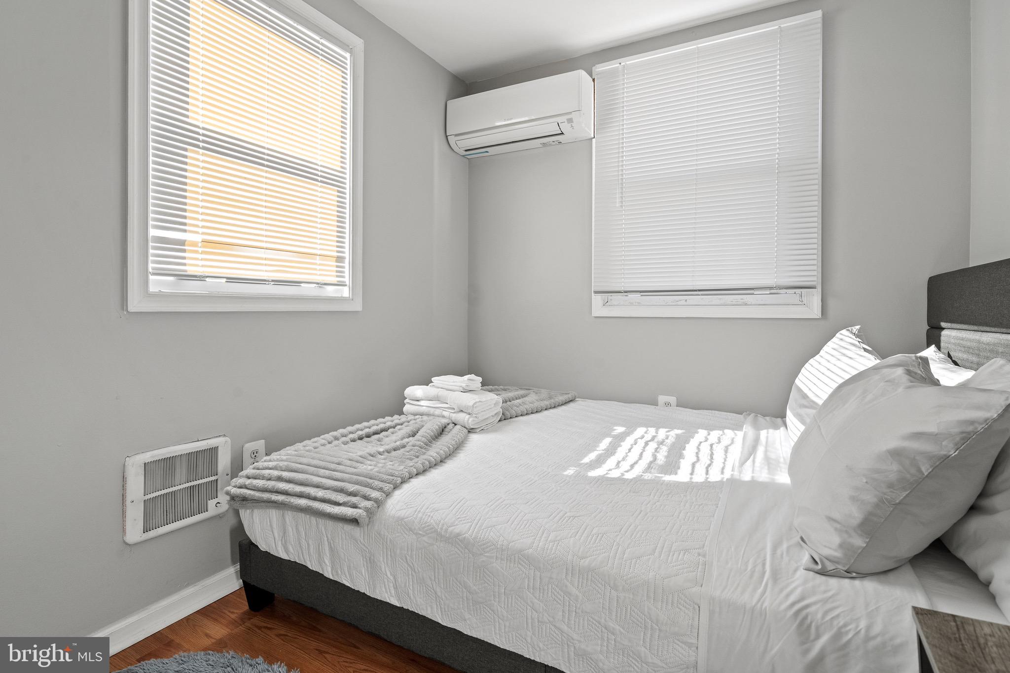 28 T Street Northwest Washington, DC 20001 - Photo 8 of 61