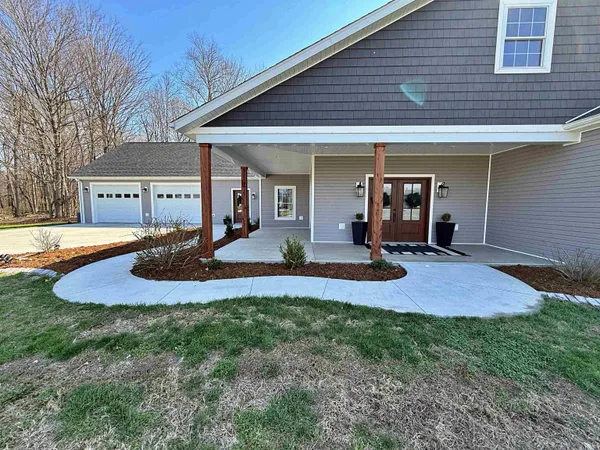 $625,000 | 3 Persimmon Lane, Loogootee, IN 47553