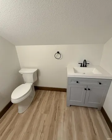 $625,000 | 3 Persimmon Lane, Loogootee, IN 47553