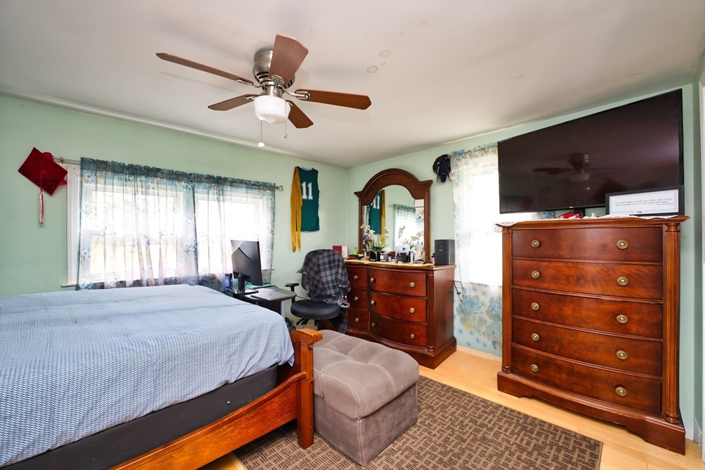 267 Lincoln Road Hyannis, MA 02601 - Photo 12 of 25