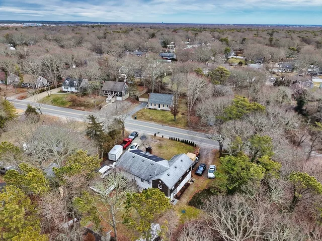 $575,000 | 267 Lincoln Road, Hyannis, MA 02601